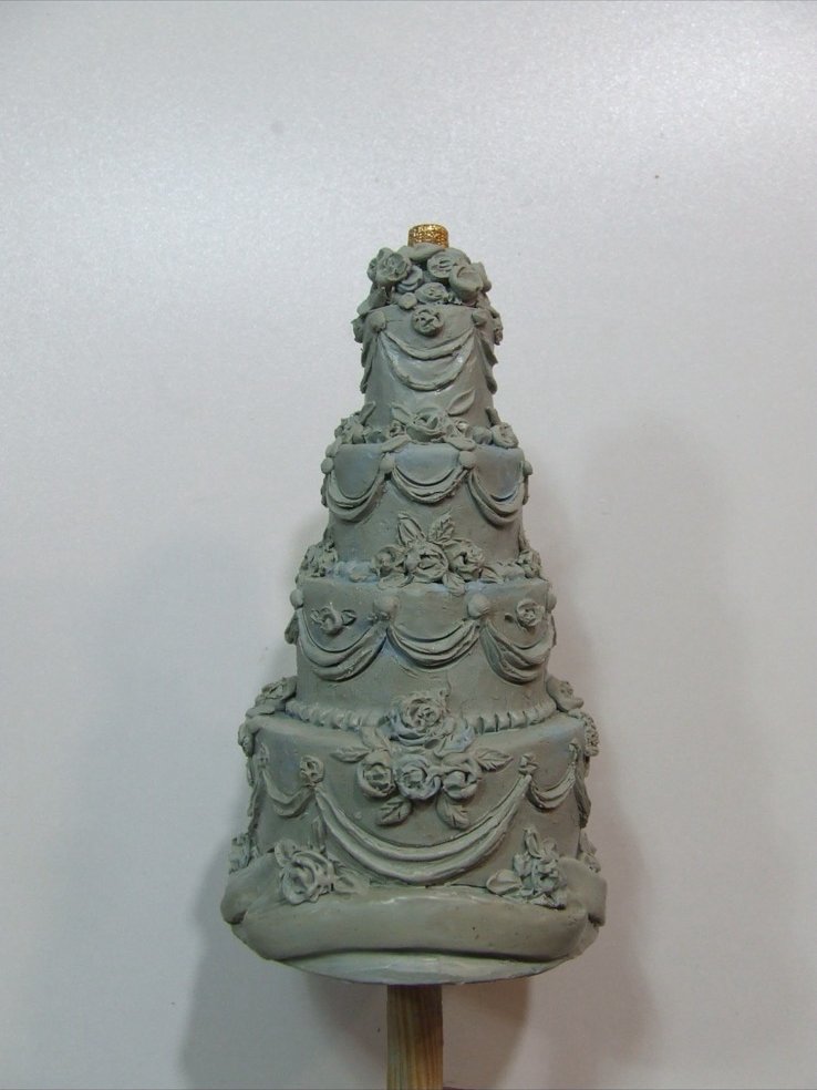 Sculpted model and mold for a custom ornament